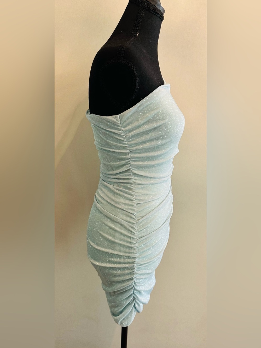 One-Shoulder Glitter Ruched Mini Dress - Picture 5 of 6